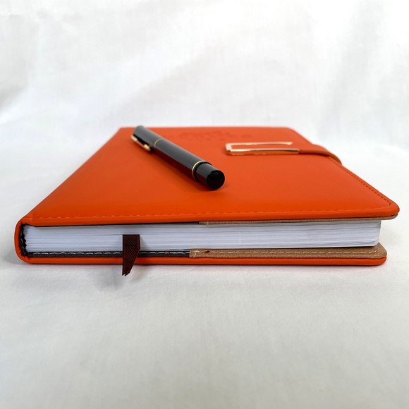 Hermes VIP Orange Notebook with Pen - Picture 3 of 11